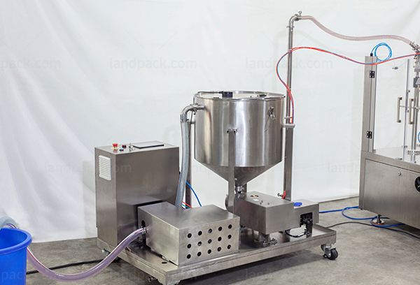 liquid detergent filling machine