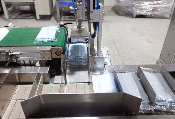 sanitary pad packing machine