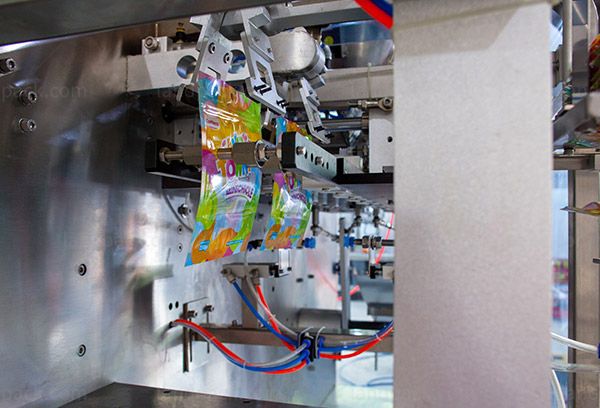 candy bar packaging machine