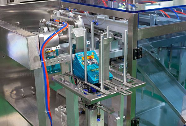 candy bagging machine